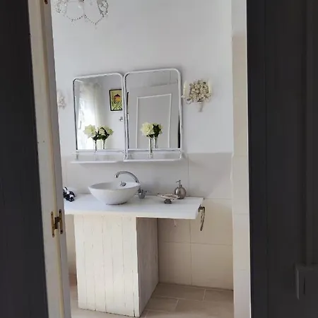 La Casita By Teresa *