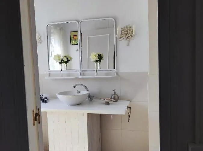 La Casita By Teresa *